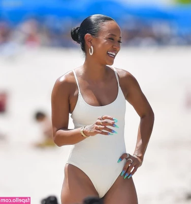 Karrueche Tran [ karrueche-tran ] - Don t forget to show some love