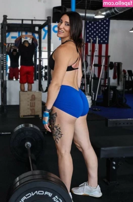 Lesley Cusumano [ lesley-cusumano ] - Want more? Tip here for all to enjoy