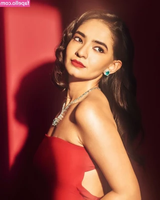 Anushka Sen [ anushka-sen ] - Bath time! 🛀