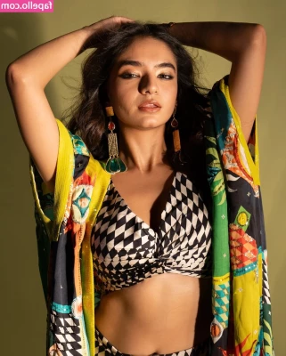 Anushka Sen [ anushka-sen ] - I'm curious... Where did you find me from? 🤔