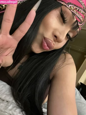 aliensrule123 - DM me if you want to see this video