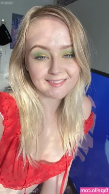 Natalia Queen [ natalia-queen ] - I looked hot today, lucky I took a pic for you x