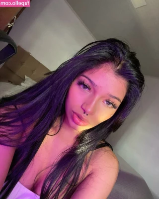 AgathaGeorgiou - Press me against the wall  make me your sex doll      SUPPORT your