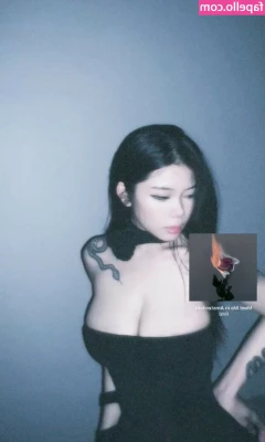 Veronica Lucifer [ veronica-lucifer ] - ITS HALLOWEEN ROUND THESE PARTS