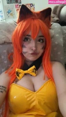 Lemur_lu [ lemur-lu ] - It’s freezing but who wants to take a dip with me then warm each