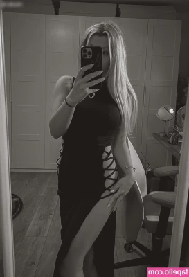 JenNyan [ jennyan-1 ] - wanna see something more private? 😈