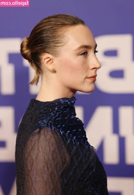 Saoirse Ronan [ saoirse-ronan ] - Happy hump day