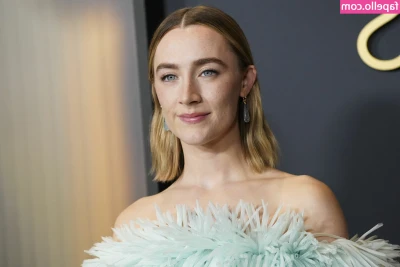 Saoirse Ronan [ saoirse-ronan ] - Aren’t my new panties so cute 🤩