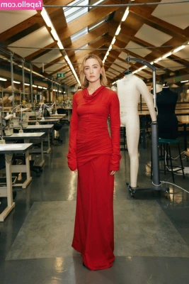Saoirse Ronan [ saoirse-ronan ] - What video should I send out Friday 😈