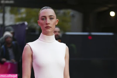 Saoirse Ronan [ saoirse-ronan ] - Drip drip💦