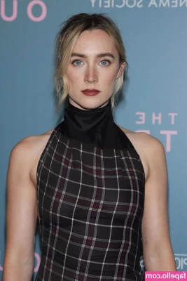 Saoirse Ronan [ saoirse-ronan ] - I love when @DickWolff13 cums in my ass! 🤤 Oh, and I enjoy deep