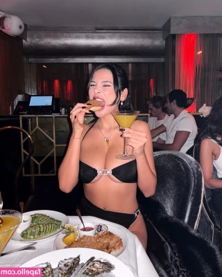 Merve Takn [ merve-takn ] - How beautiful am I on a scale of 10?😱🤭🎯