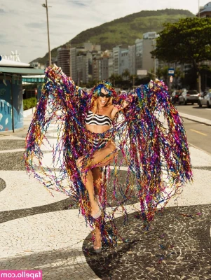 Adriane Galisteu [ adriane-galisteu ] - Feeling this look 🥵💦