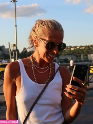 Adriane Galisteu [ adriane-galisteu ] - Hungry? your meal is waiting …😻