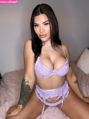 zoeyrain - Feeling horny because I didn't wear panties under this dress