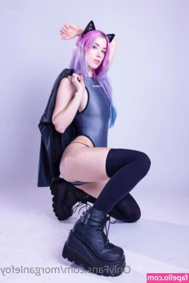 MorganLeFoy - Expect new nudes this coming week because I have my ring light 