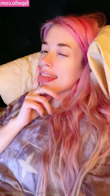 MorganLeFoy - Im traveling today, so if i reply later to my messages, you know