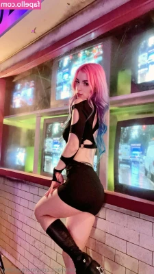 MorganLeFoy - “That was for your fans… this is for me” 😈  The dirty talk part 1