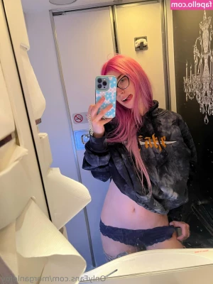 MorganLeFoy - I am horny today  who wanna fuck me part 1