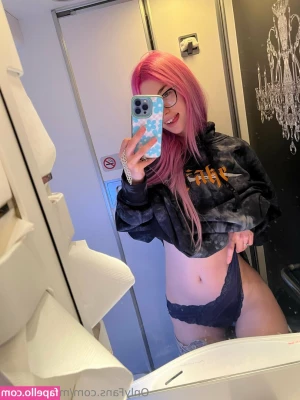 MorganLeFoy - You can t never go wrong with this position  Especially if it fit