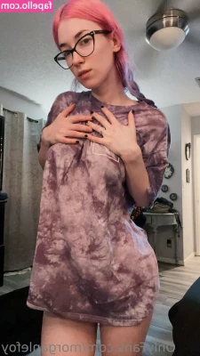 MorganLeFoy - Take these off for me, daddy? 😇