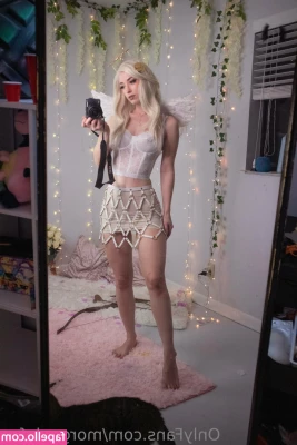 MorganLeFoy - Will you let me wear your clothes around the house