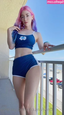 MorganLeFoy - New video in your DM " still hiding to stroke for your Adiction ?"