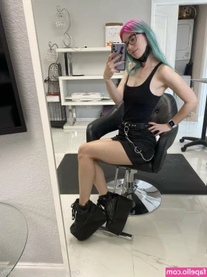 MorganLeFoy - someone please come play with my ass