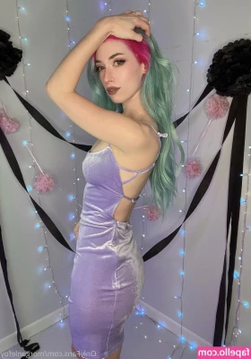 MorganLeFoy - who wants to be my study buddy