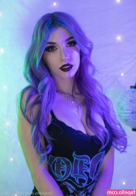 MorganLeFoy - Happy Halloween 🎃 👻👻👻 what are you dressing as?