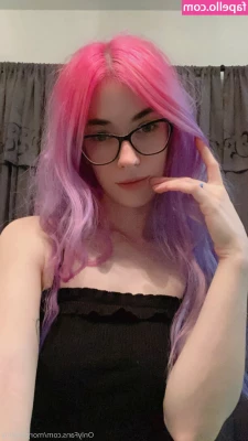 MorganLeFoy - Yes they are much more than a handful
