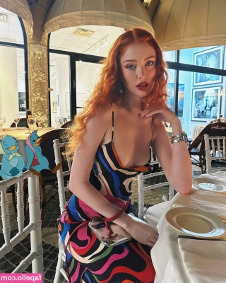 Angelina Michelle [ angelina-michelle ] - no looking 👅