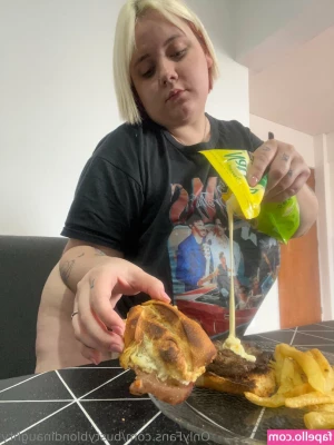 bustyblondinaughty - guess who s gonna start posting for realsies this time  its me  here