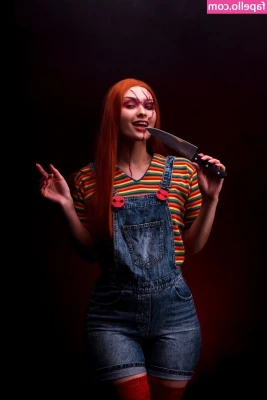 jukcosplay - playing around in the toilet with a handsome male friend