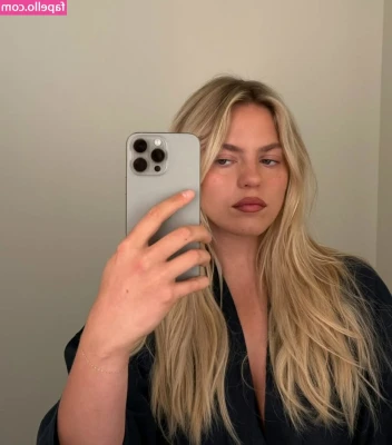 Renee Rapp [ renee-rapp ] - Ti ha eccitato il mio nuovo video anal?  Did my new anal video turn