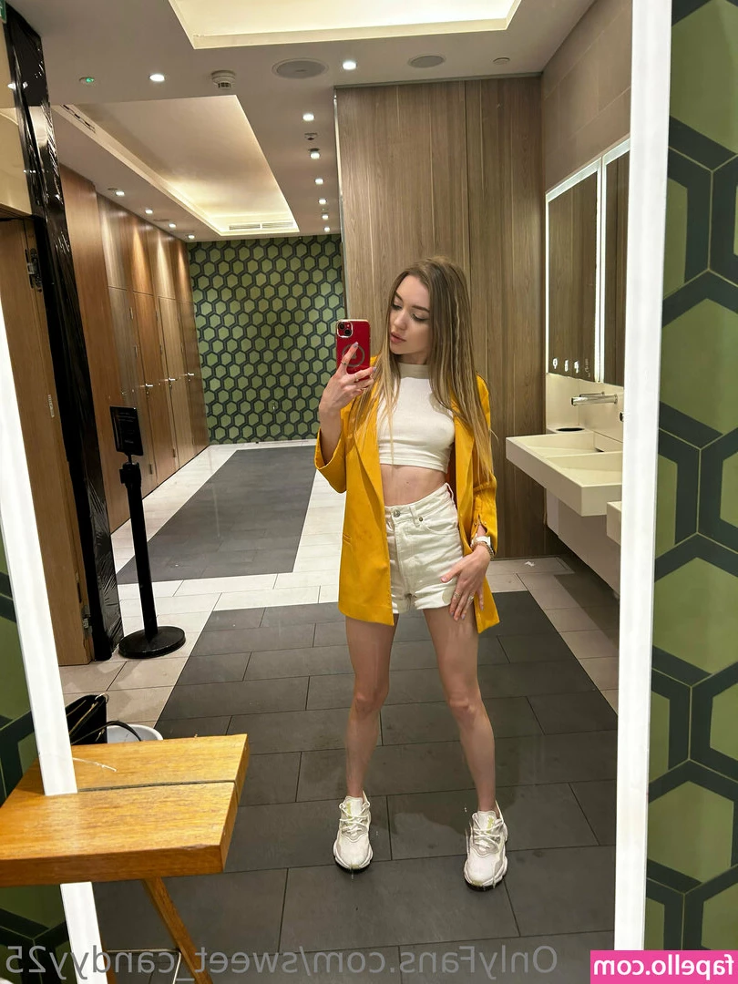 sweet_candyy25 [ sweet-candyy25 ] - FREE FREE FREE  Hello  My name is  britney_grey   My hot body will