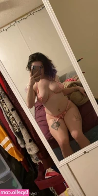 gxddessxxo - Do you want to see the mystery of my body?! Then text me about it!