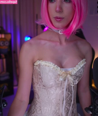 Mirys - Watching me play with my girl dick is so sexy isn t it  Stay until