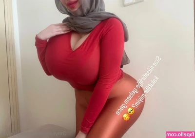 Turkishgyal - Okay but who s going shopping with me later  Raise your hand if you