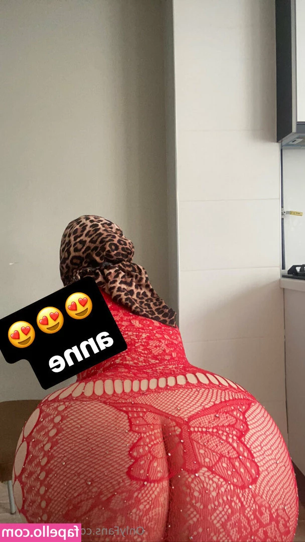 Turkishgyal - Put it in my Ass  Fun Fact I love doing anal   Hit that contribute