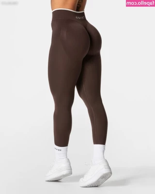 Lenaajoy - Te gusta así? Sin tanga?