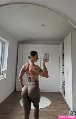Lenaajoy - So much ass for such a small person 😇 part 1