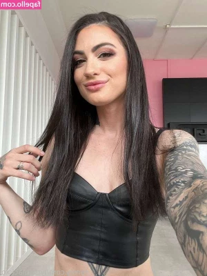 Lydia Black [ lydia-black-2 ] - loveflowers     sexsmellslikeme  wannafeelloved