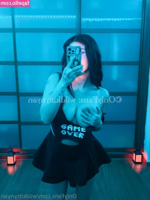 Kittymeichi [ kittymeichi-1 ] - i'd love to ride that cock! show it to me on my dms 😍