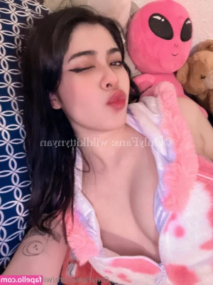 Kittymeichi [ kittymeichi-1 ] - Lava lamp titties anyone??