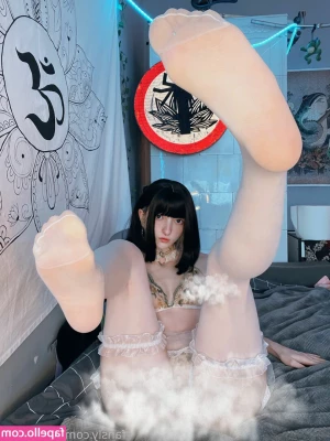 Bbykiraa - tip if u want to see the sticker gone