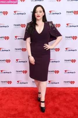 Kat Dennings [ kat-dennings ] - Stream started at 05/01/2022 02:57 am  Bitchin' beginning with Chair