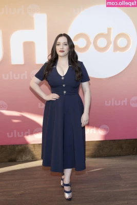 Kat Dennings [ kat-dennings ] - Who likes shower content? 🚿