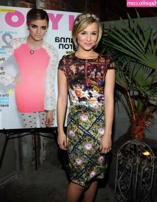 Dianna Agron [ dianna-agron ] - El seguidor que me reconoció en mi trabajo se llevó varios