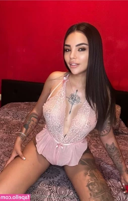 ameliereveofficial - More crossed soles .. foot tease